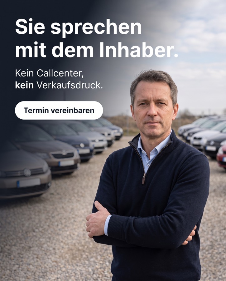 Anzeigenmotiv: Inhaber vor seiner Fahrzeugreihe, Überschrift „Sie sprechen mit dem Inhaber.“