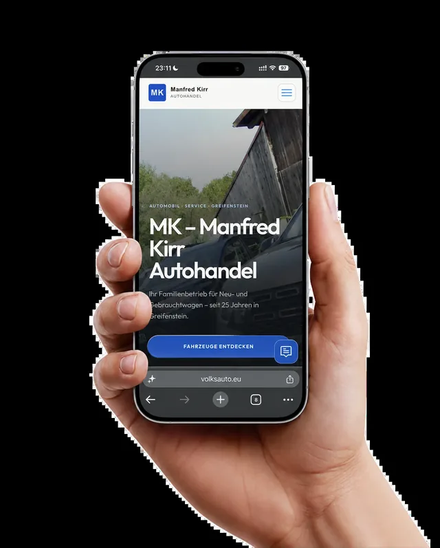 Die Website der Firma Manfred Kirr auf einem Smartphone in der Hand